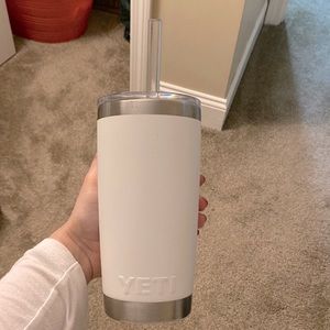 COPY - Rare white on white yeti with suction lid and wide straw